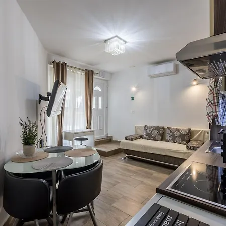 Apartmán Recina, Near Znjan *